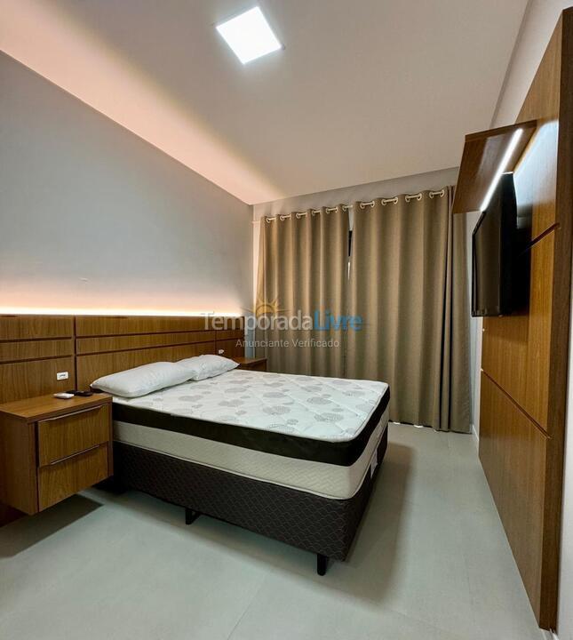 Apartamento para aluguel de temporada em Bombinhas (Canto Grande)