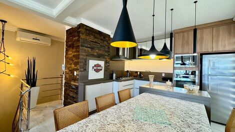 Cobertura Duplex com Jacuzzi e Vista Mar
