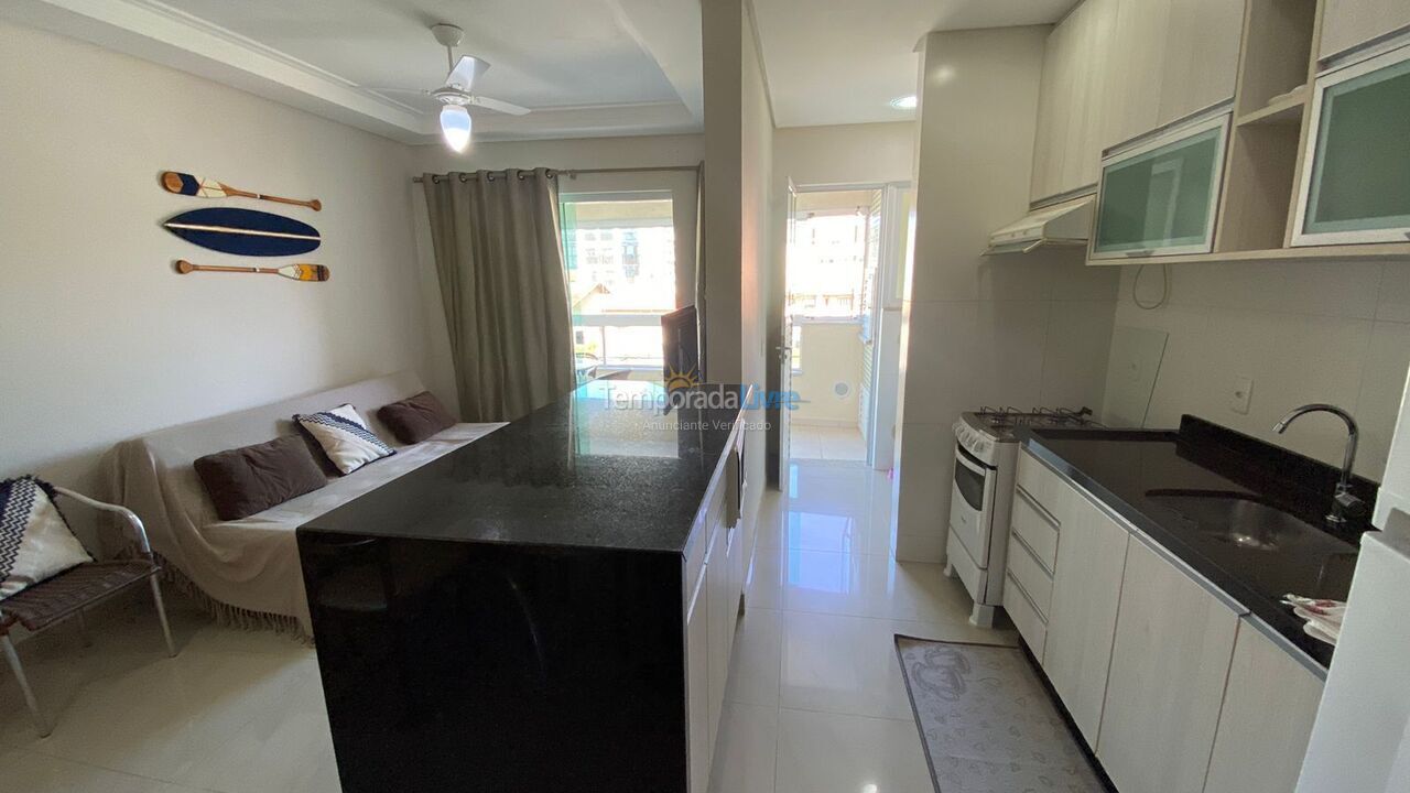 Apartamento para aluguel de temporada em Bombinhas (Praia de Bombas)