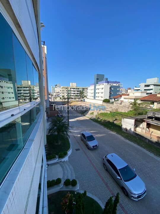 Apartamento para aluguel de temporada em Bombinhas (Praia de Bombas)