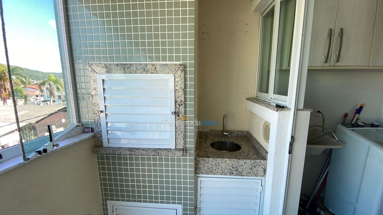 Apartamento para aluguel de temporada em Bombinhas (Praia de Bombas)