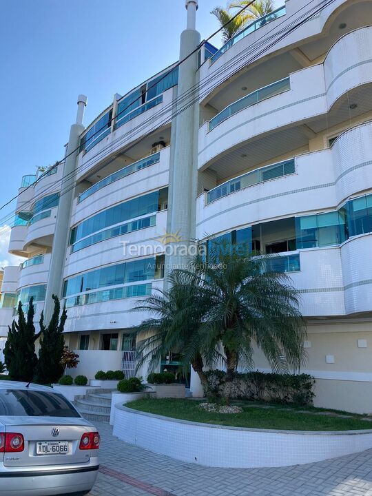 Apartamento para aluguel de temporada em Bombinhas (Praia de Bombas)