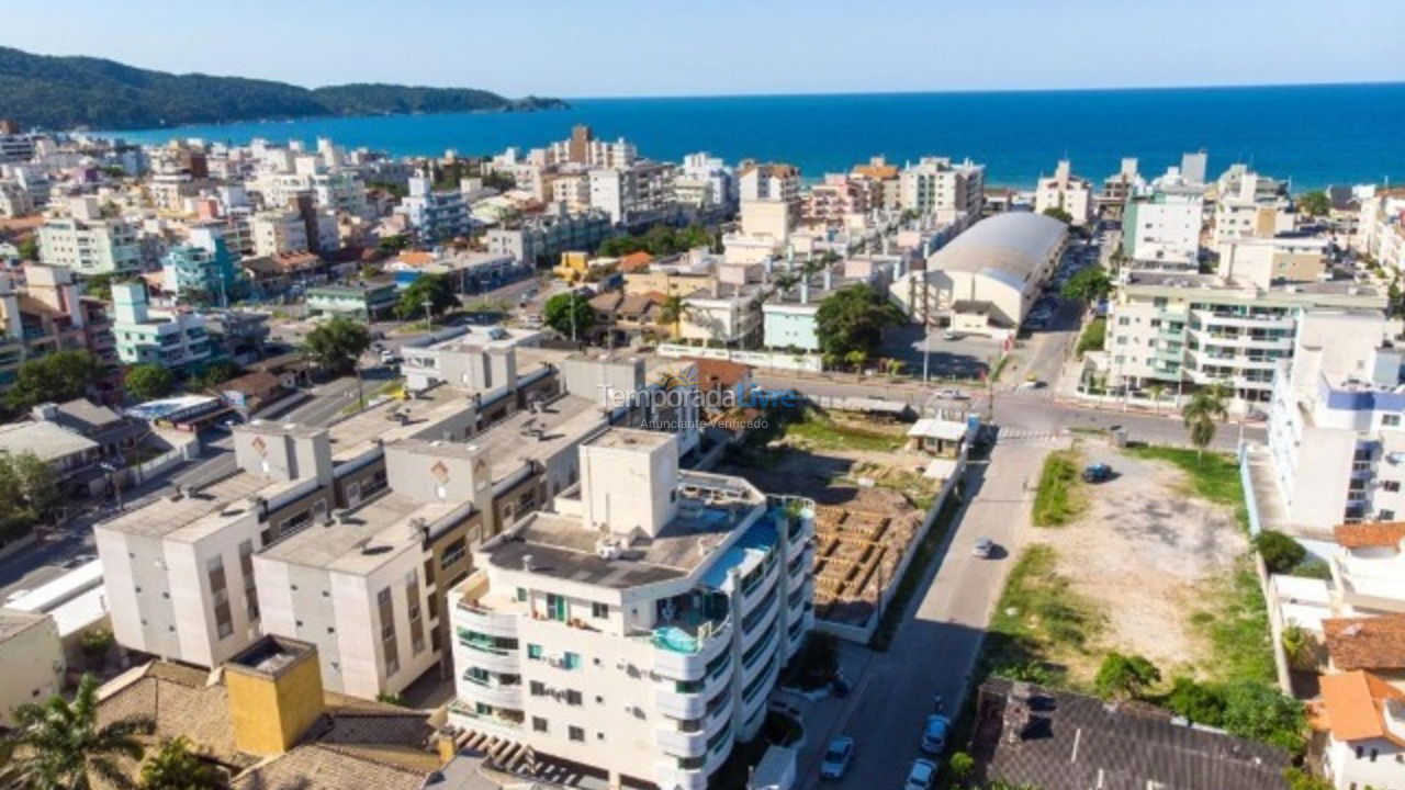 Apartamento para aluguel de temporada em Bombinhas (Praia de Bombas)