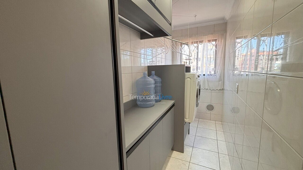 Apartamento para aluguel de temporada em Bombinhas (Praia de Bombas)
