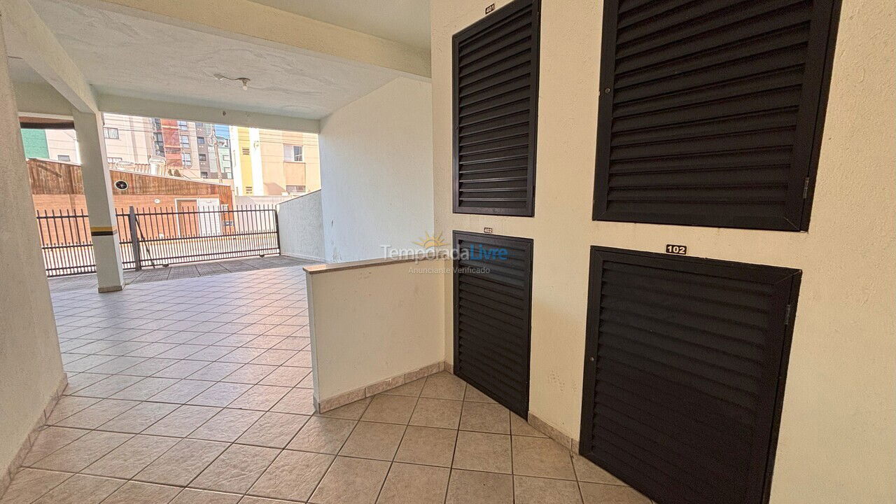 Apartamento para aluguel de temporada em Bombinhas (Praia de Bombas)