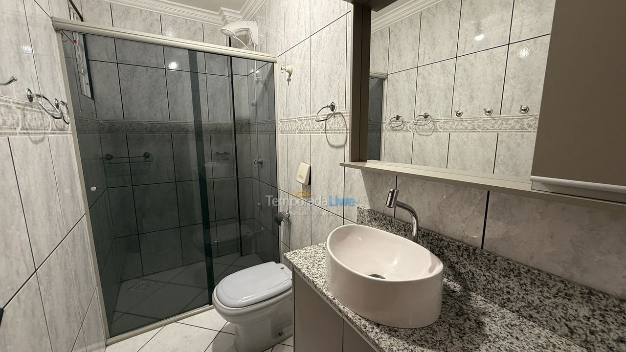 Apartamento para alquiler de vacaciones em Bombinhas (Praia de Bombas)