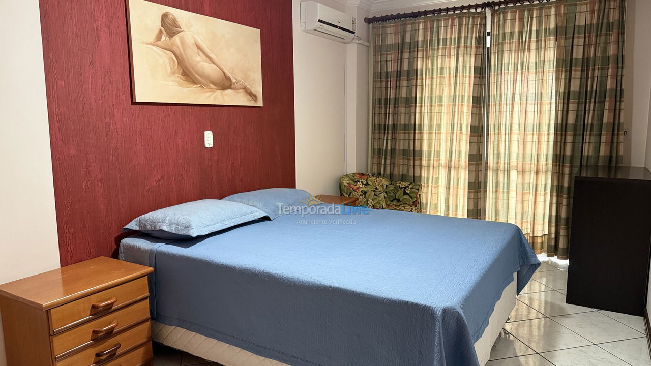 Apartamento para alquiler de vacaciones em Bombinhas (Praia de Bombas)
