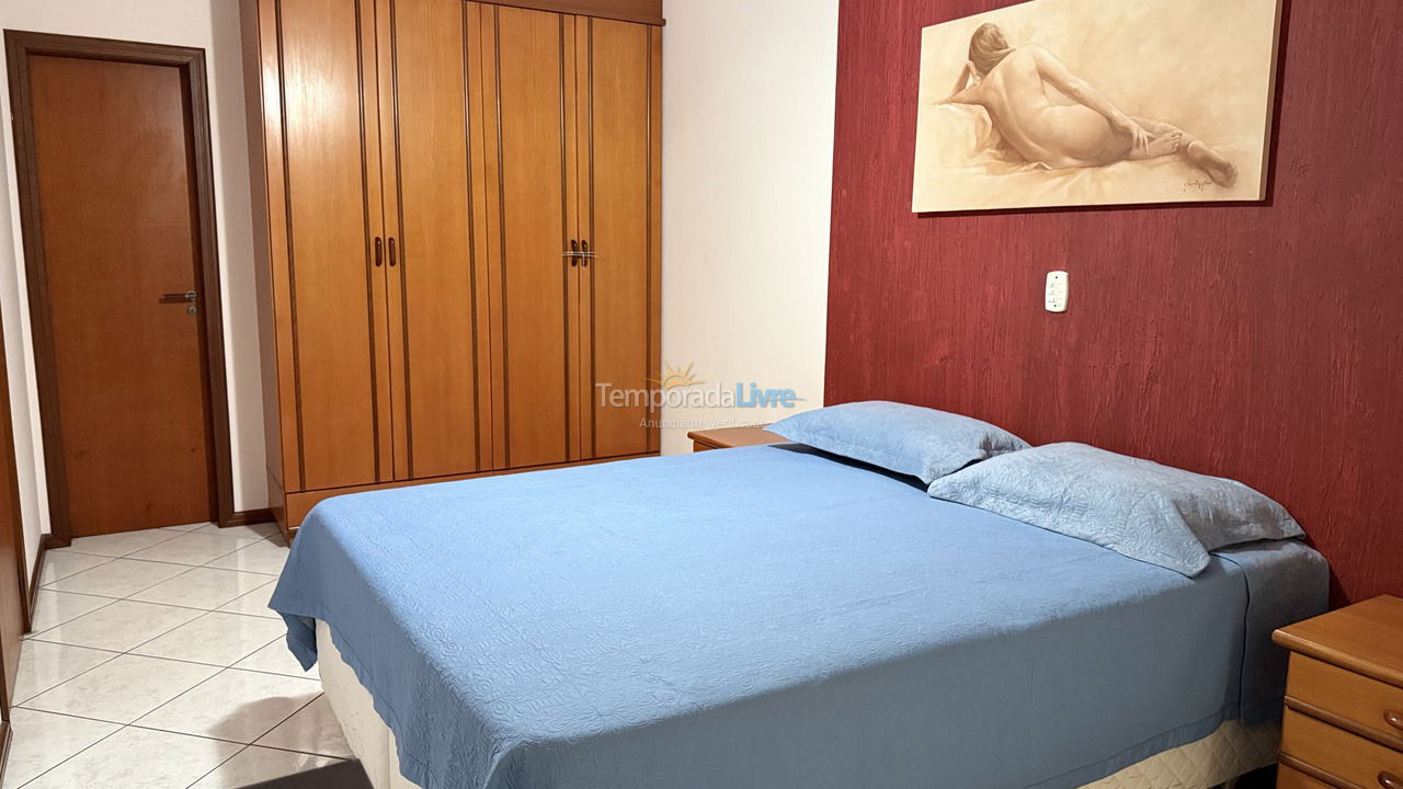 Apartamento para alquiler de vacaciones em Bombinhas (Praia de Bombas)