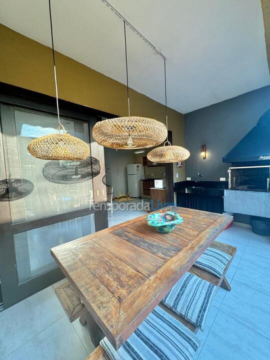 Casa para aluguel de temporada em São Sebastião (Juquehy)