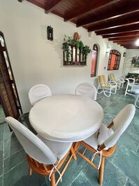 Casa fora de condomínio na praia de juquehy