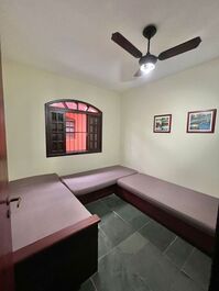 Casa fora de condomínio na praia de juquehy