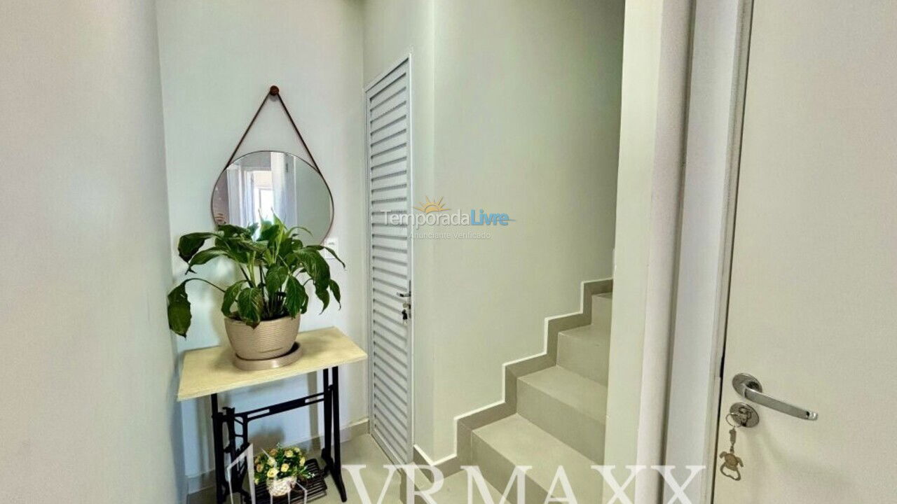 Apartamento para aluguel de temporada em Bombinhas (Canto Grande)