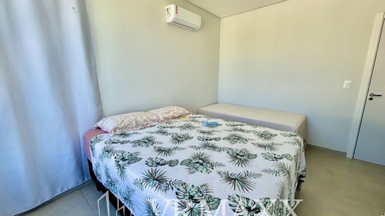Apartamento para aluguel de temporada em Bombinhas (Canto Grande)