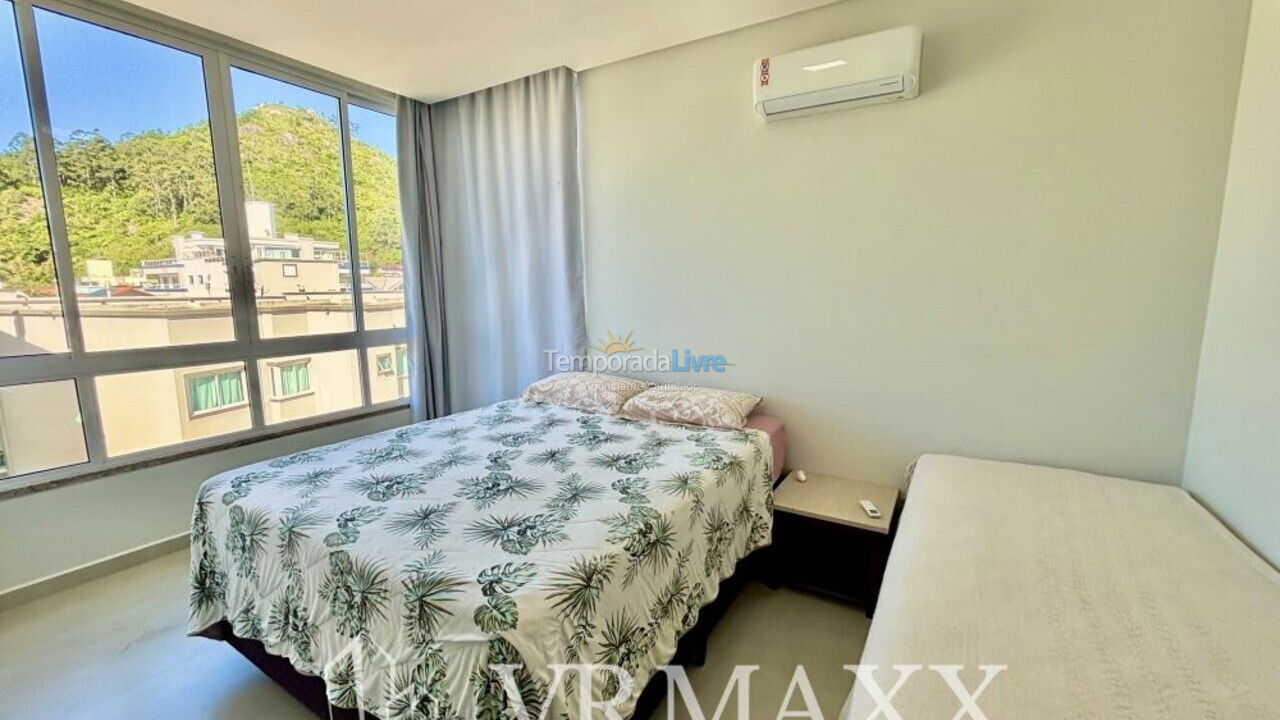 Apartamento para aluguel de temporada em Bombinhas (Canto Grande)