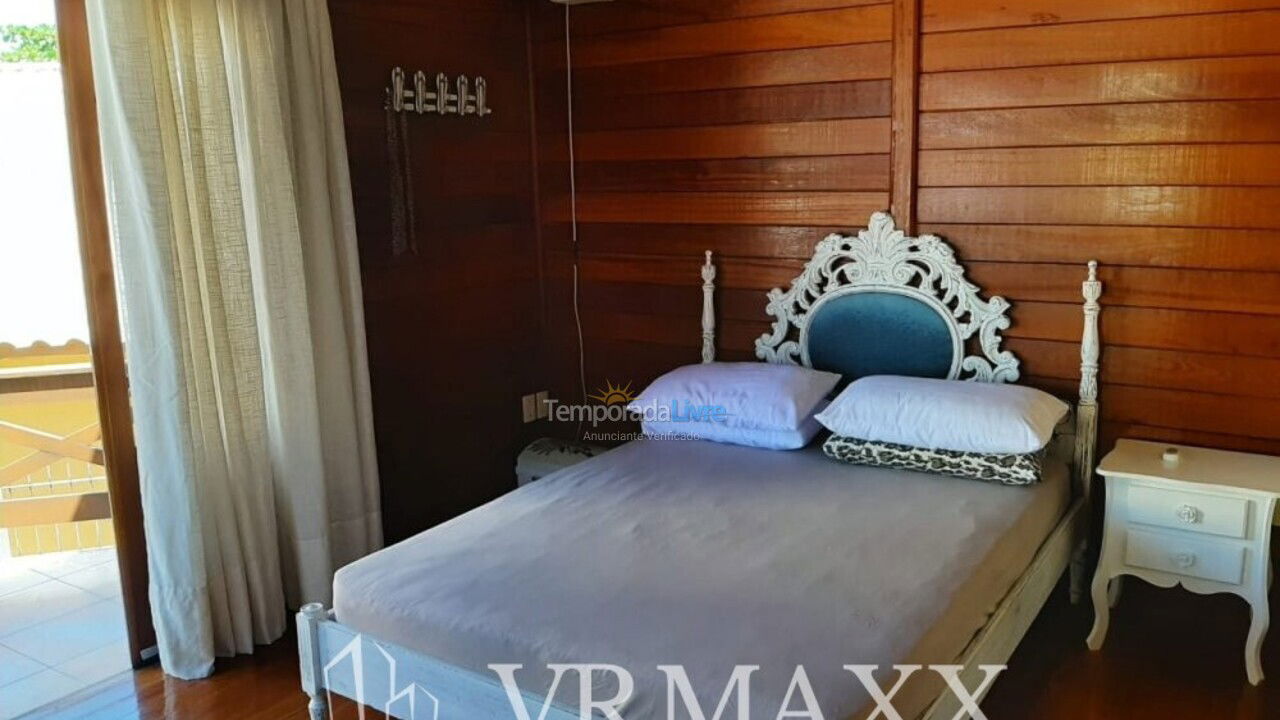 Casa para aluguel de temporada em Bombinhas (Praia de Zimbros)