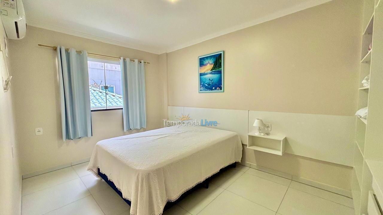 Apartment for vacation rental in Bombinhas (Canto Grande)