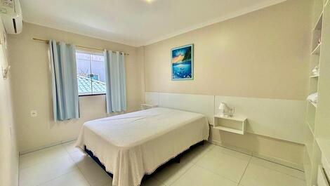 Beachfront Apartment in Bombinhas! 200 Meters from the Sea