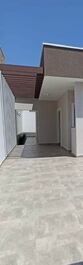 Casa à beira mar com piscina em Itanhaém