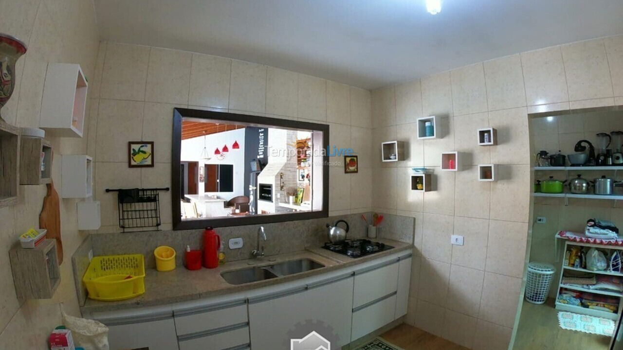 House for vacation rental in Guaratuba (Balneário Prainha)