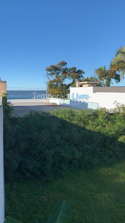 House for vacation rental in Guaratuba (Balneário Prainha)