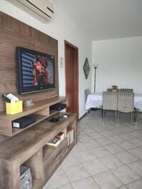 Apartamento 02 dormitorios - 50 mts Praia - Bairro Ingleses