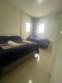 03 quartos (ar condicionado e ventilador), até 10 pessoas, garagem,...