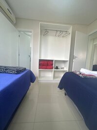 03 quartos (ar condicionado e ventilador), até 10 pessoas, garagem,...