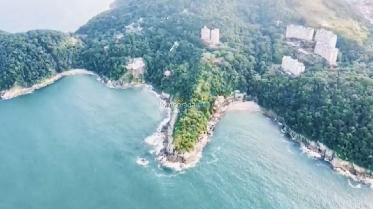 Apartment for vacation rental in Guarujá (Sorocotuba)