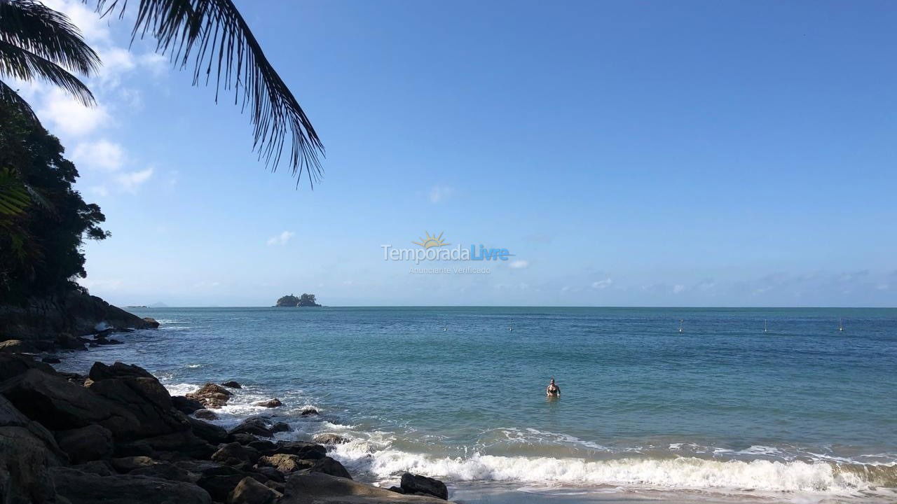 Apartment for vacation rental in Guarujá (Sorocotuba)