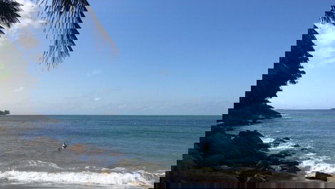 Praia privativa com acesso limitado a pessoas de fora do condomínio 