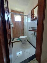 Casa em Cabo Frio 3 suítes com piscina há poucos passos do Mar!
