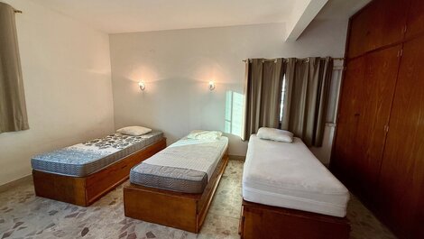 SV153 - Prédio frente ao mar | Ótima localização |3 Dorm Sendo 1 Suíte