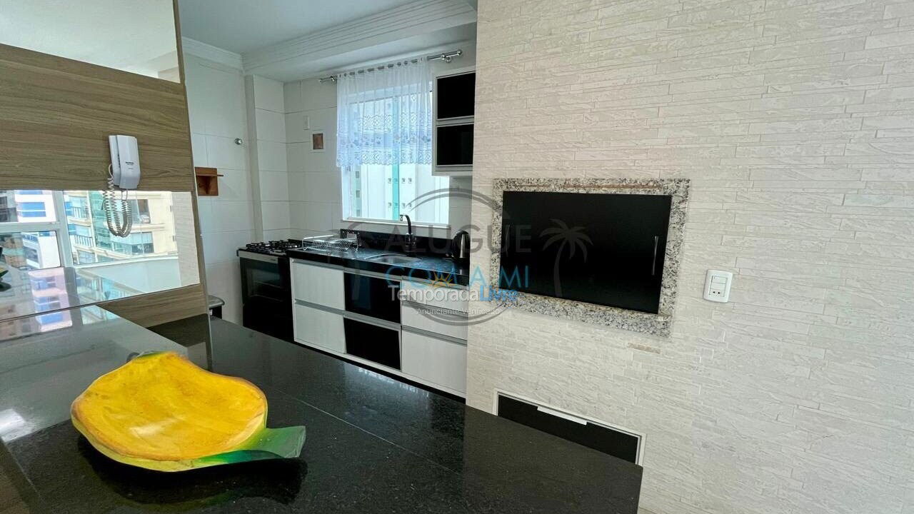 Apartamento para aluguel de temporada em Itapema (Meia Praia)