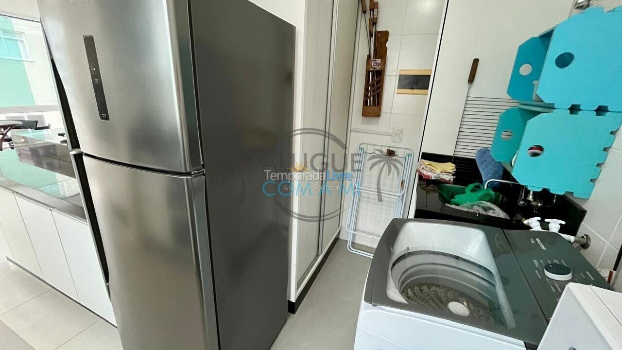 Apartamento para aluguel de temporada em Itapema (Meia Praia)