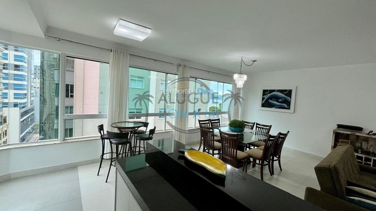 Apartamento para aluguel de temporada em Itapema (Meia Praia)