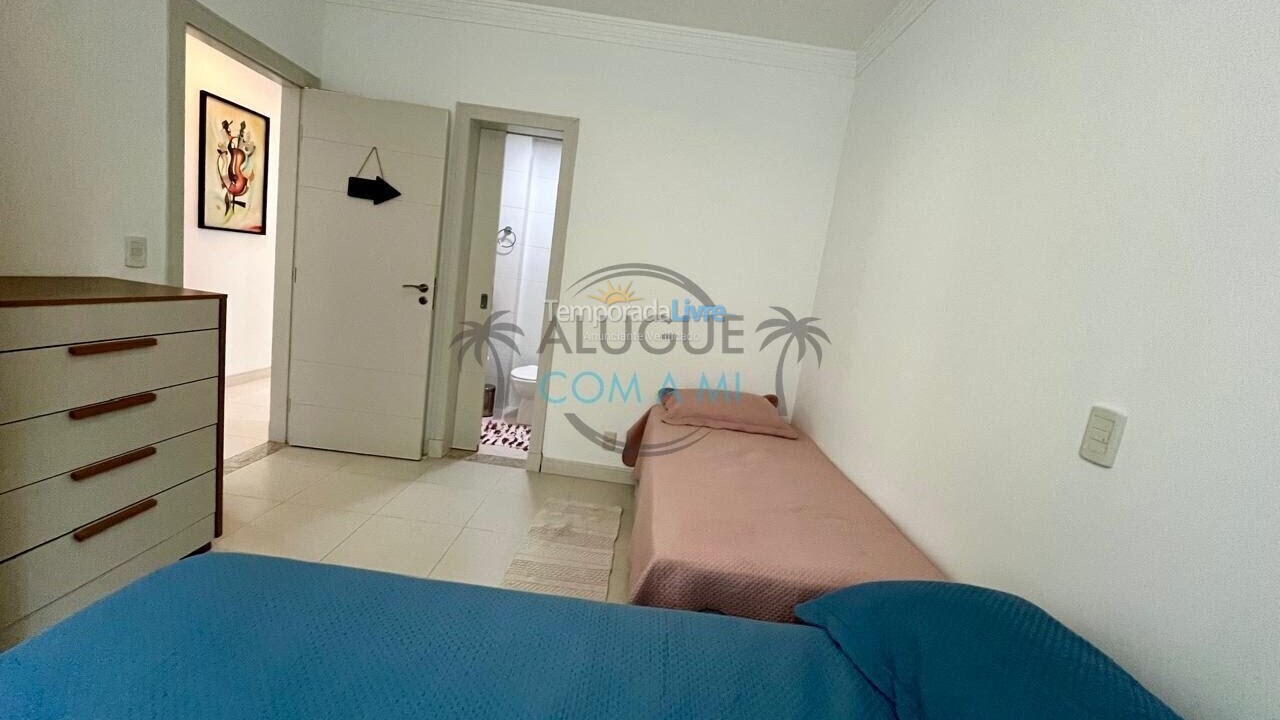 Apartamento para aluguel de temporada em Itapema (Meia Praia)
