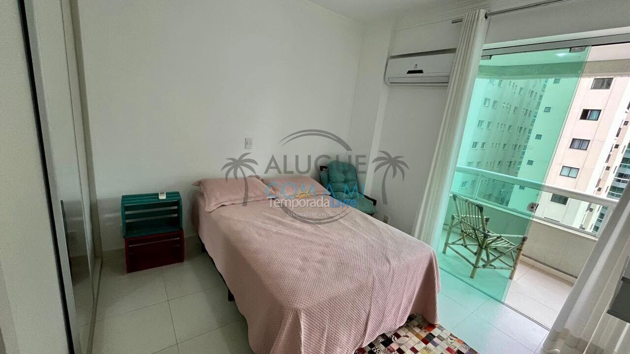 Apartamento para aluguel de temporada em Itapema (Meia Praia)