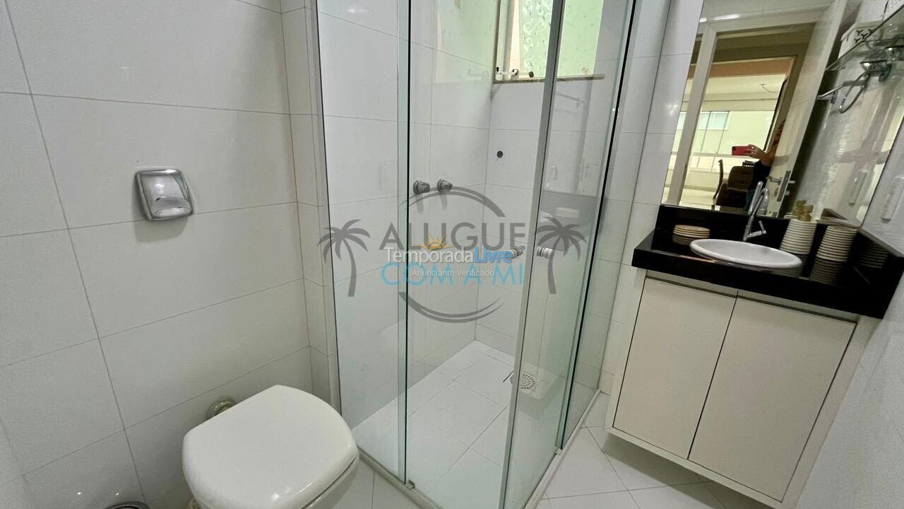 Apartamento para aluguel de temporada em Itapema (Meia Praia)