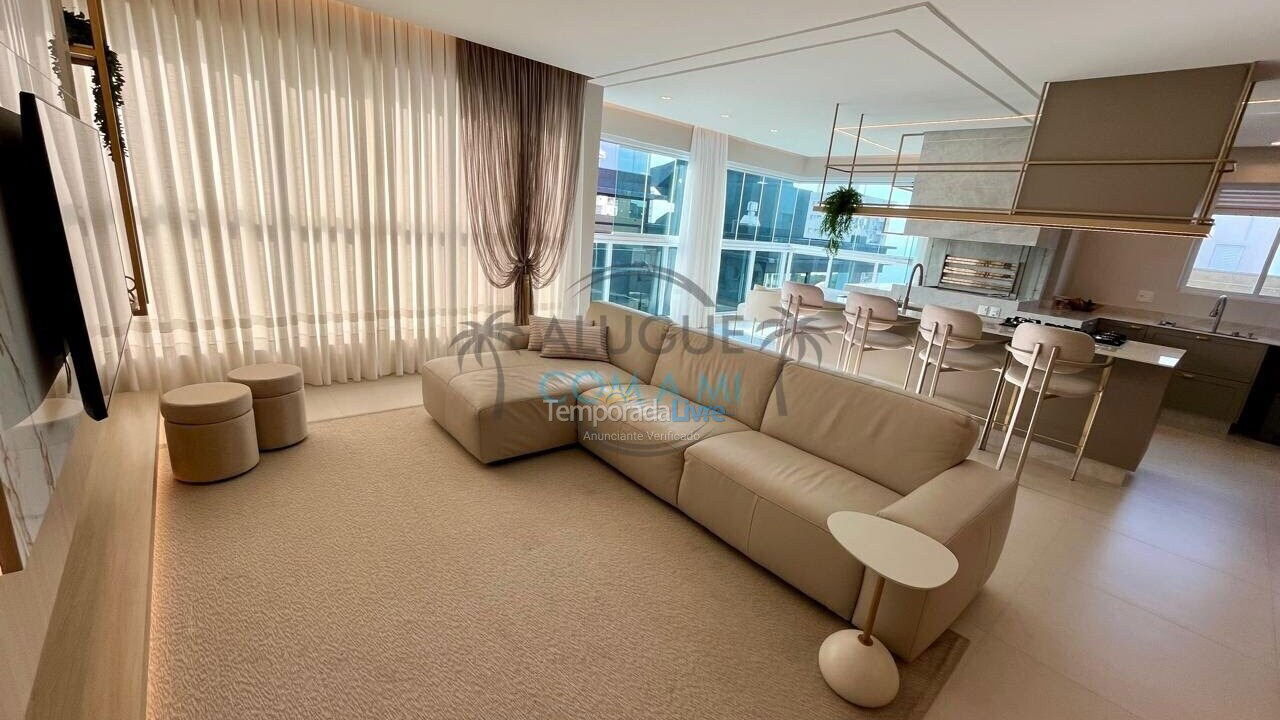 Apartamento para aluguel de temporada em Itapema (Meia Praia)