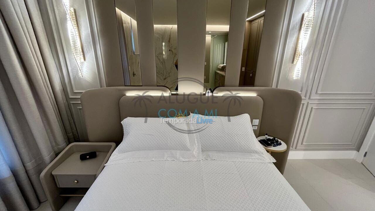 Apartamento para aluguel de temporada em Itapema (Meia Praia)