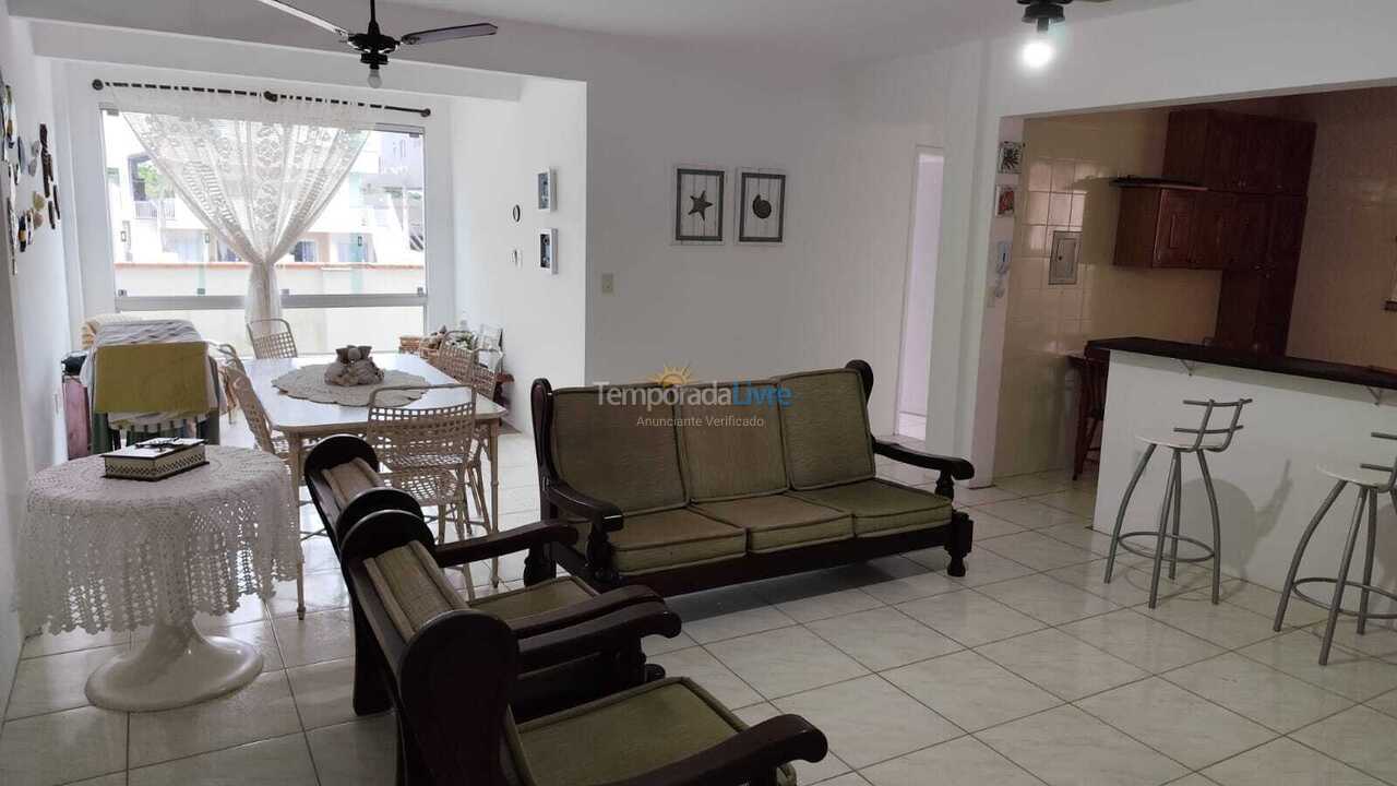 Apartamento para aluguel de temporada em Bombinhas (Canto Grande)