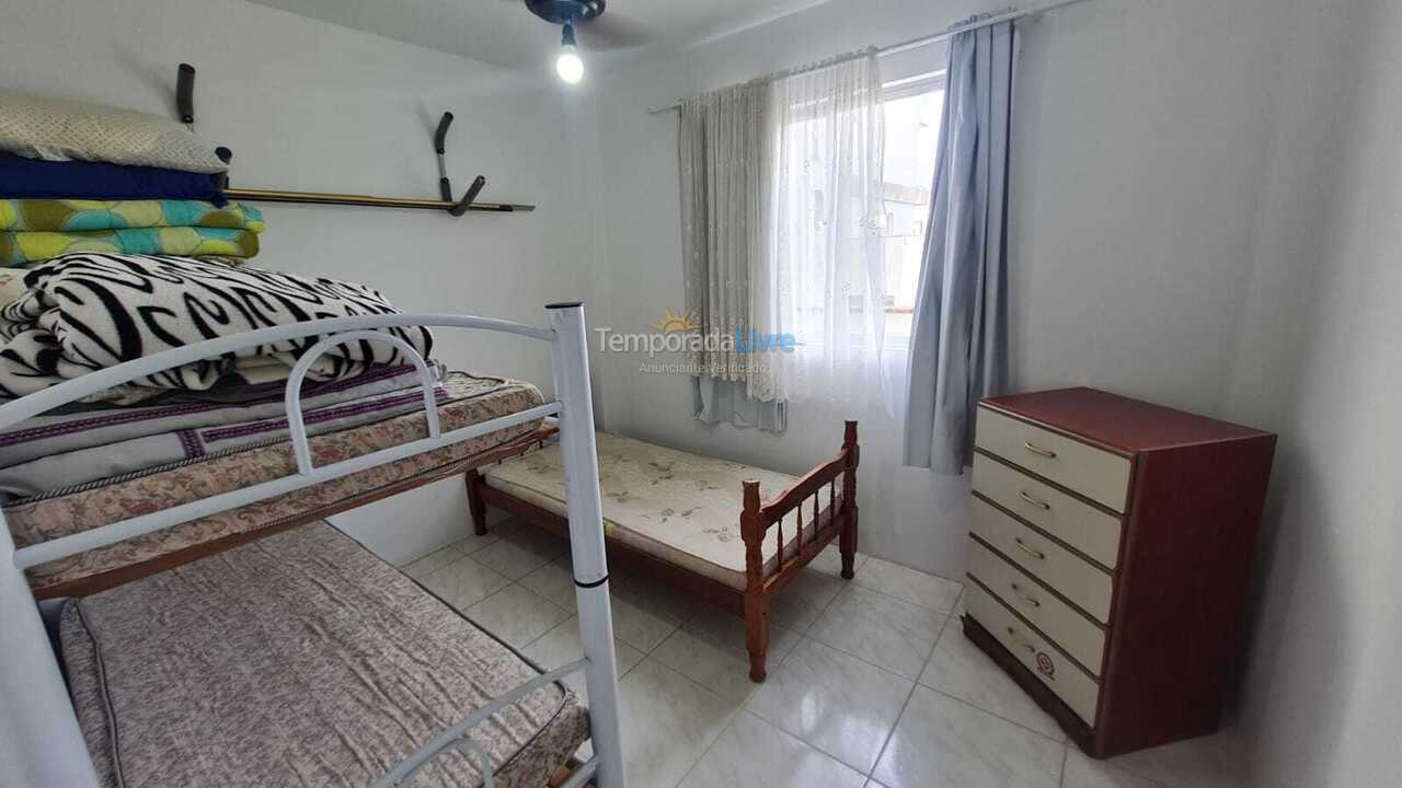 Apartamento para aluguel de temporada em Bombinhas (Canto Grande)
