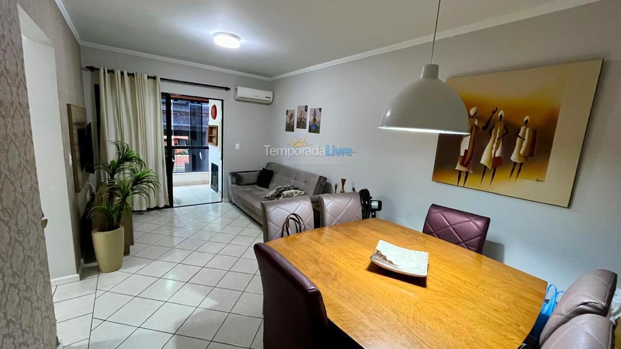 Apartment for vacation rental in Itapema (Centro)