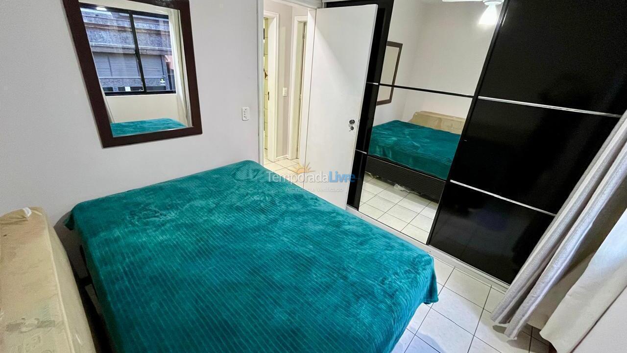 Apartment for vacation rental in Itapema (Centro)