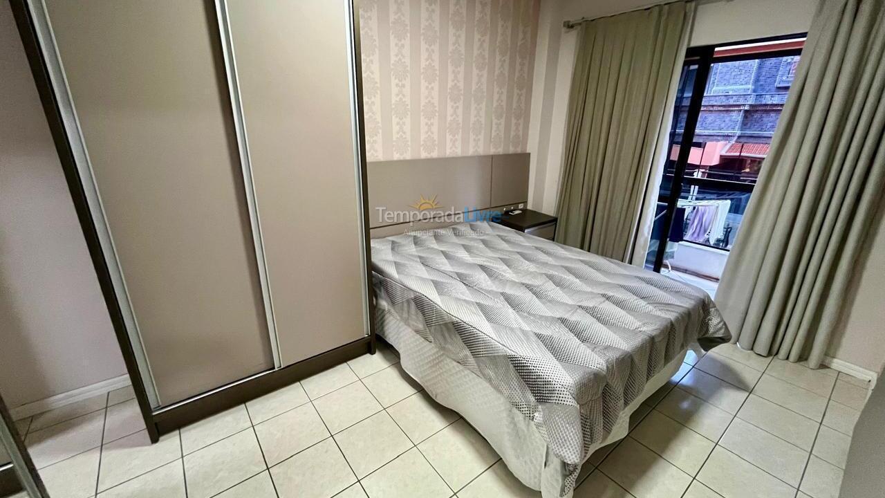 Apartment for vacation rental in Itapema (Centro)