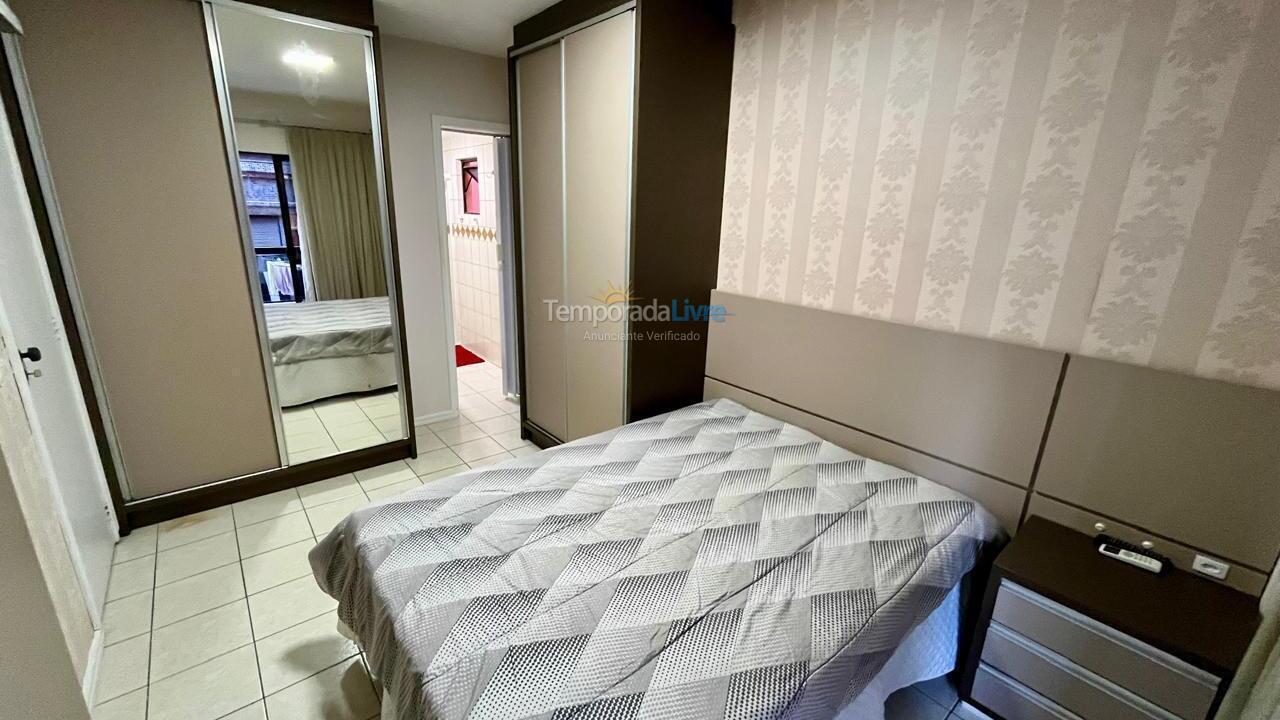 Apartment for vacation rental in Itapema (Centro)