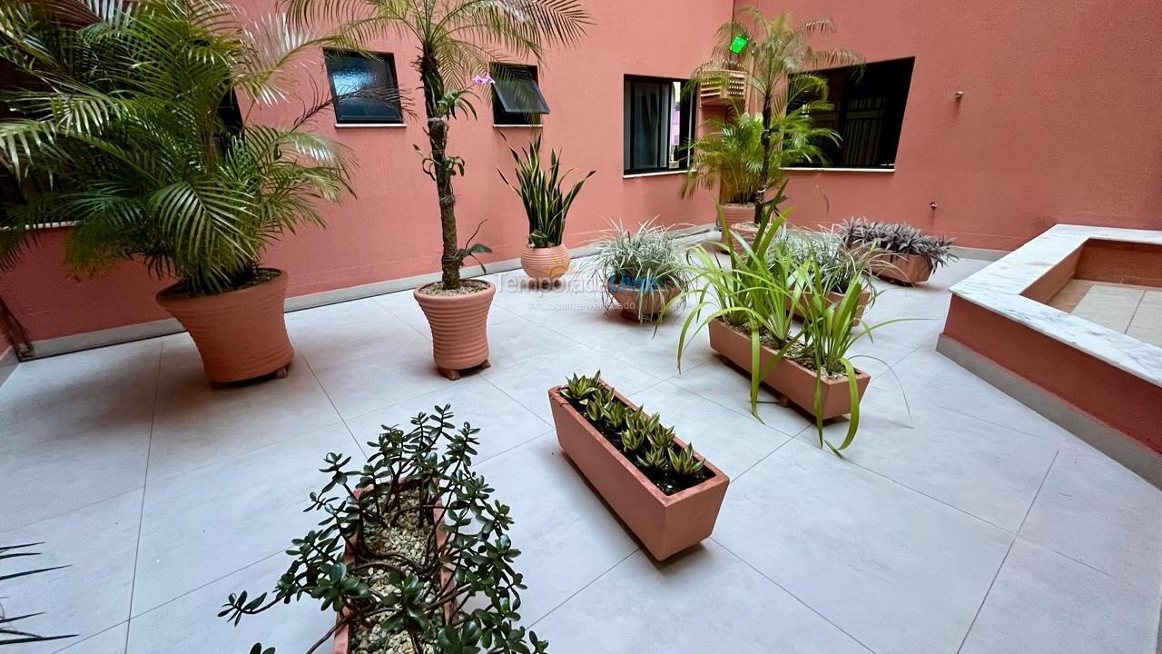 Apartment for vacation rental in Itapema (Centro)