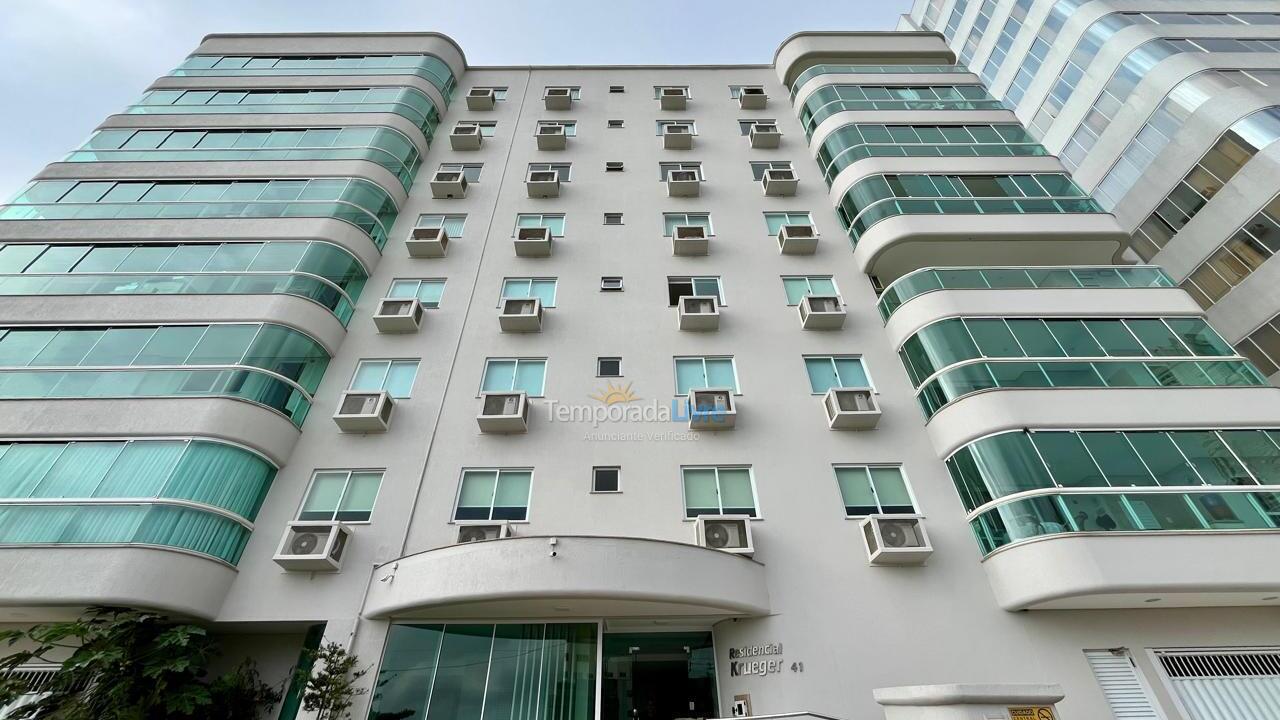 Apartment for vacation rental in Itapema (Meia Praia)