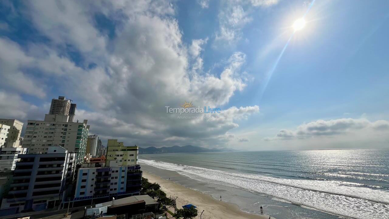 Apartment for vacation rental in Itapema (Meia Praia)