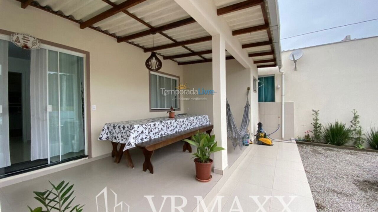 Casa para aluguel de temporada em Bombinhas (Sertãozinho)